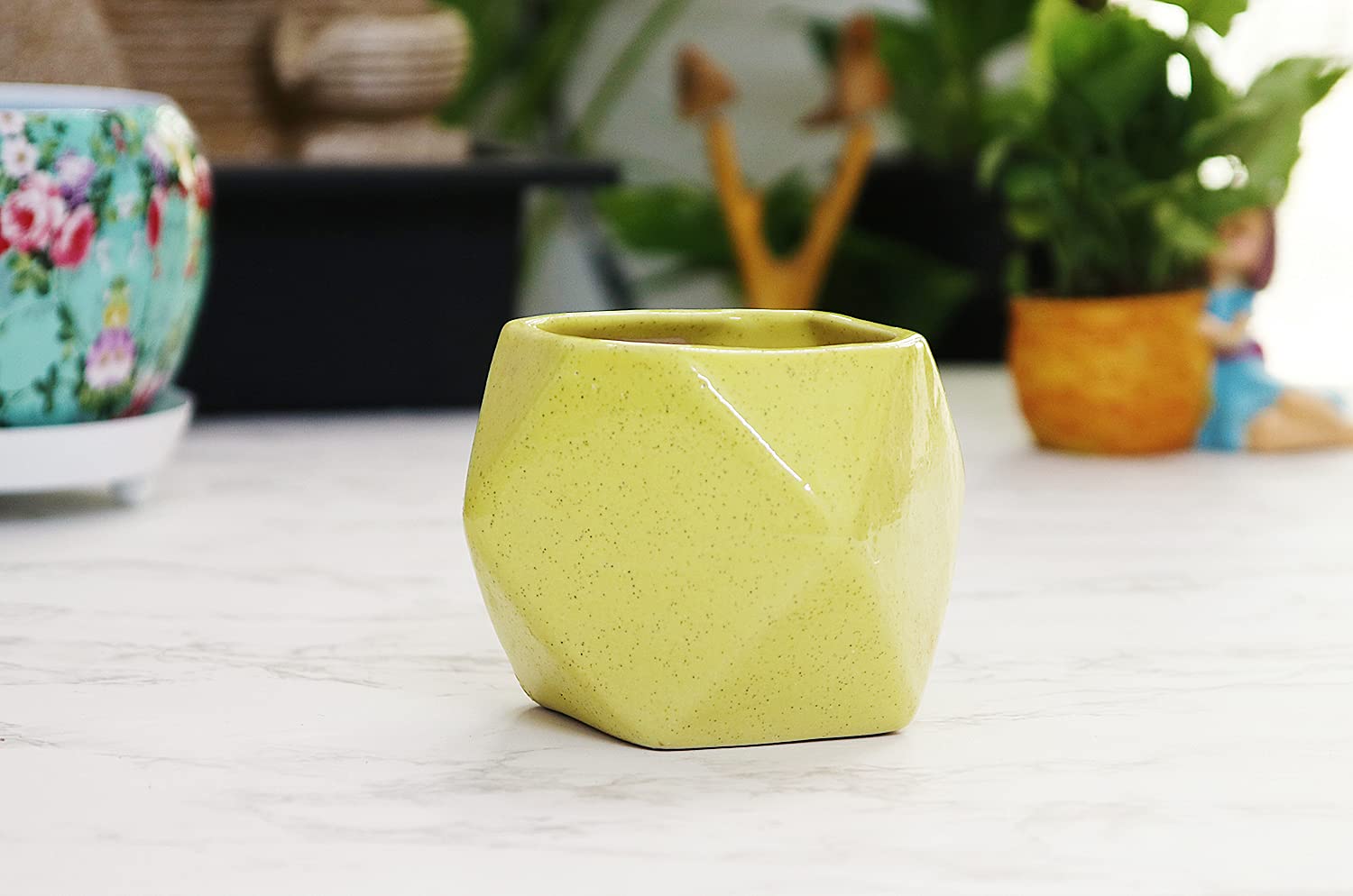 Leafy Tales Polygon Shape Ceramic Pot, Yellow, 1 pc (Polygon Yellow)